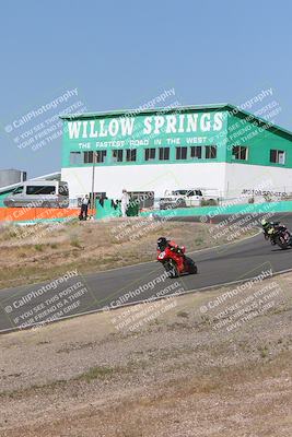 media/Apr-20-2025-AHRMA (Sun) [[393a79c373]]/Race/Group 11 early race/Turn 4b/